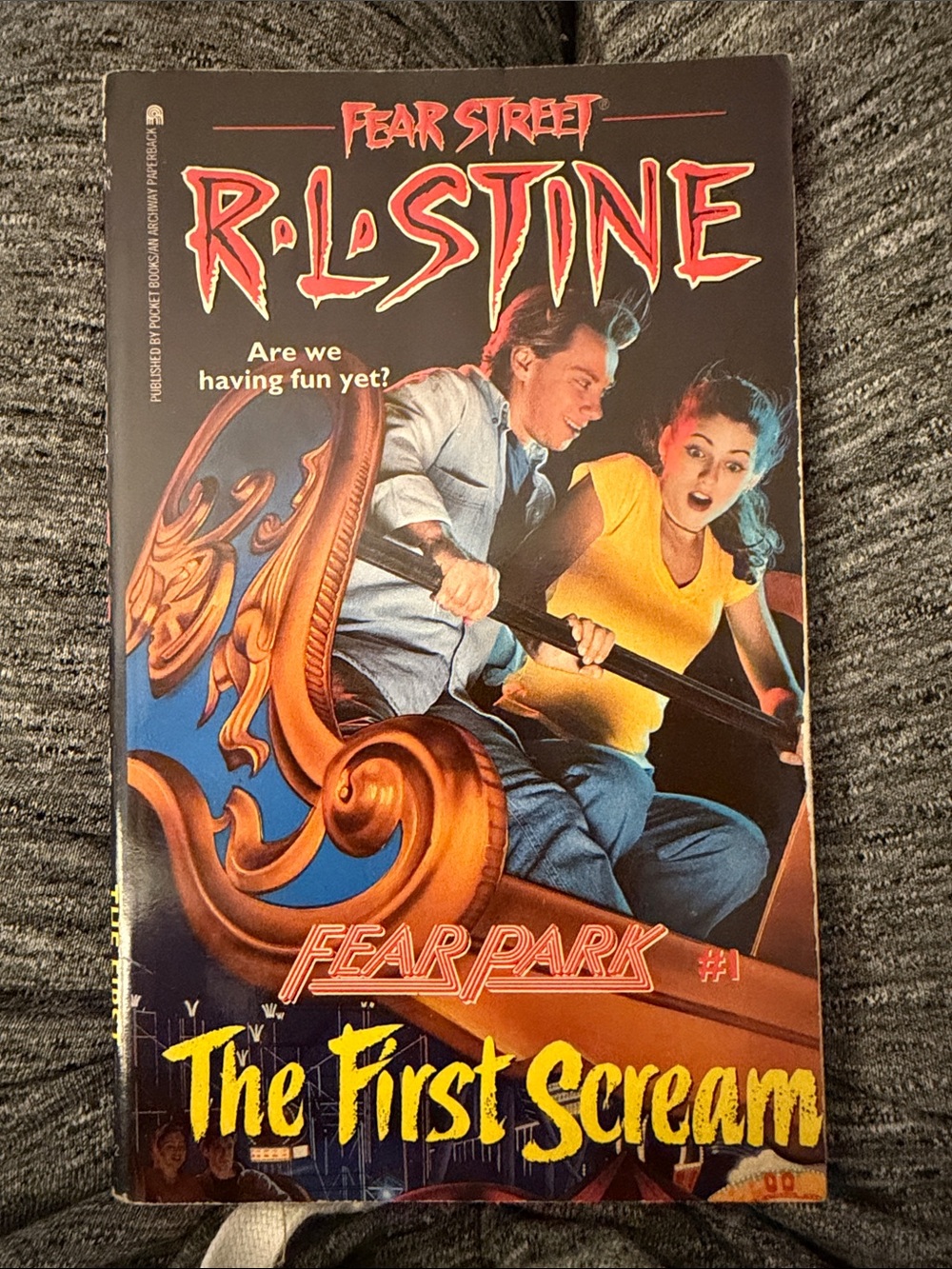 Vintage Y2K Fear Street "The First Scream" Paperback by: R.L. Stine